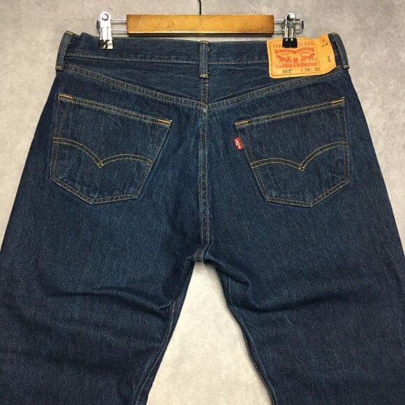 Levis Mens 501 Blue Jeans size 34x30 Button Fly Denim Pants Copper Rivets Cotton - Picture 2 of 15